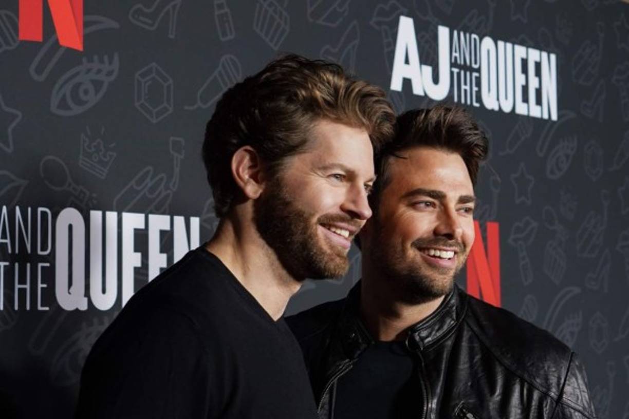 Jonathan: 'Me dijeron que íbamos a tomar fotos familiares para las tarjetas de Navidad y por eso el amigo fotógrafo de Jaymes, Eric (Ita), estaba aquí junto con mi sobrino fotógrafo Andrew (Herner). Pero entonces nadie me miraba a los ojos y yo pensaba, ¿qué está pasando? Más tarde descubrí que era porque no querían estropear lo que estaba a punto de suceder'.