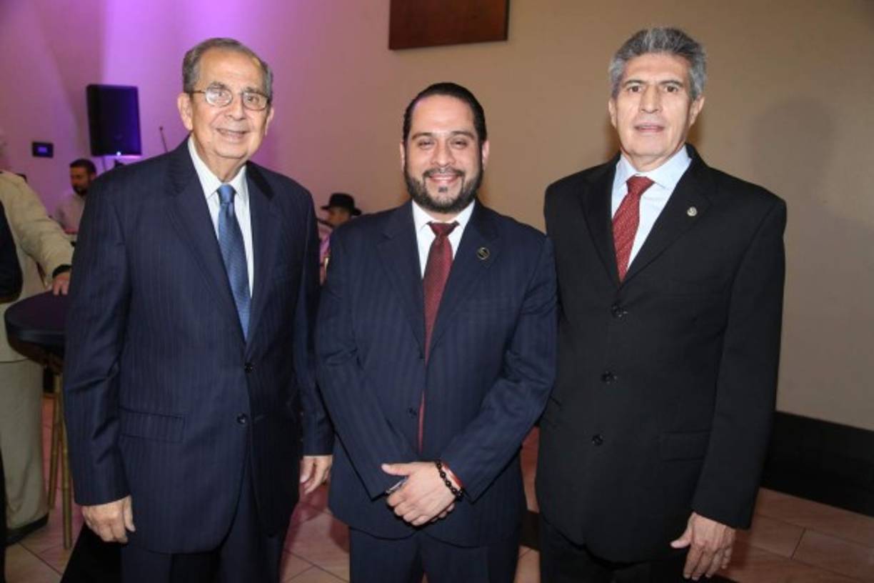 José Francisco Saybe, José Herrera y Gilberto Limón.