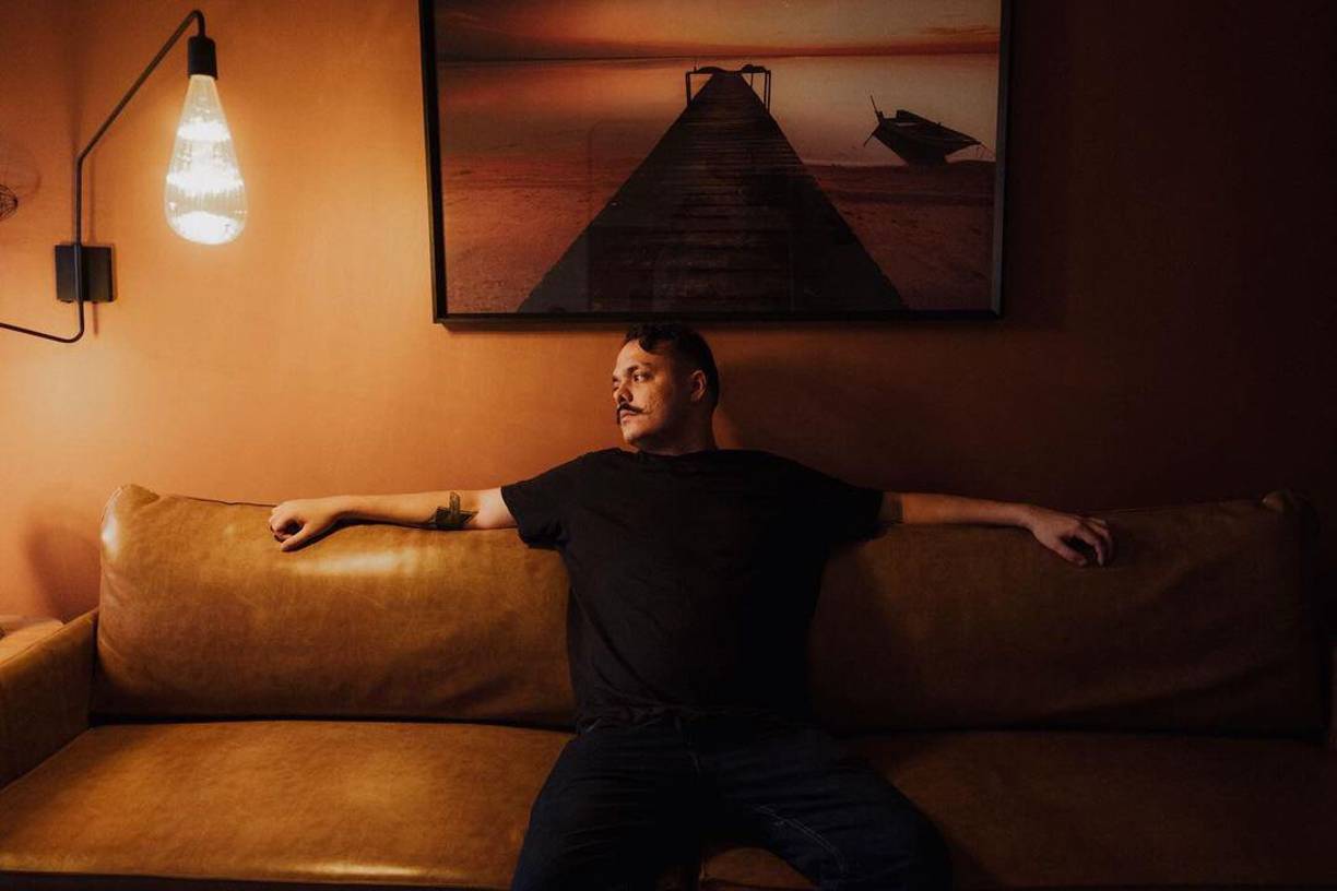 “Mientras estaba en el baño Carlos cogió mi móvil. Yo ni siquiera sabía que tenía la contraseña”, comienza revelando la modelo lo ocurrido.