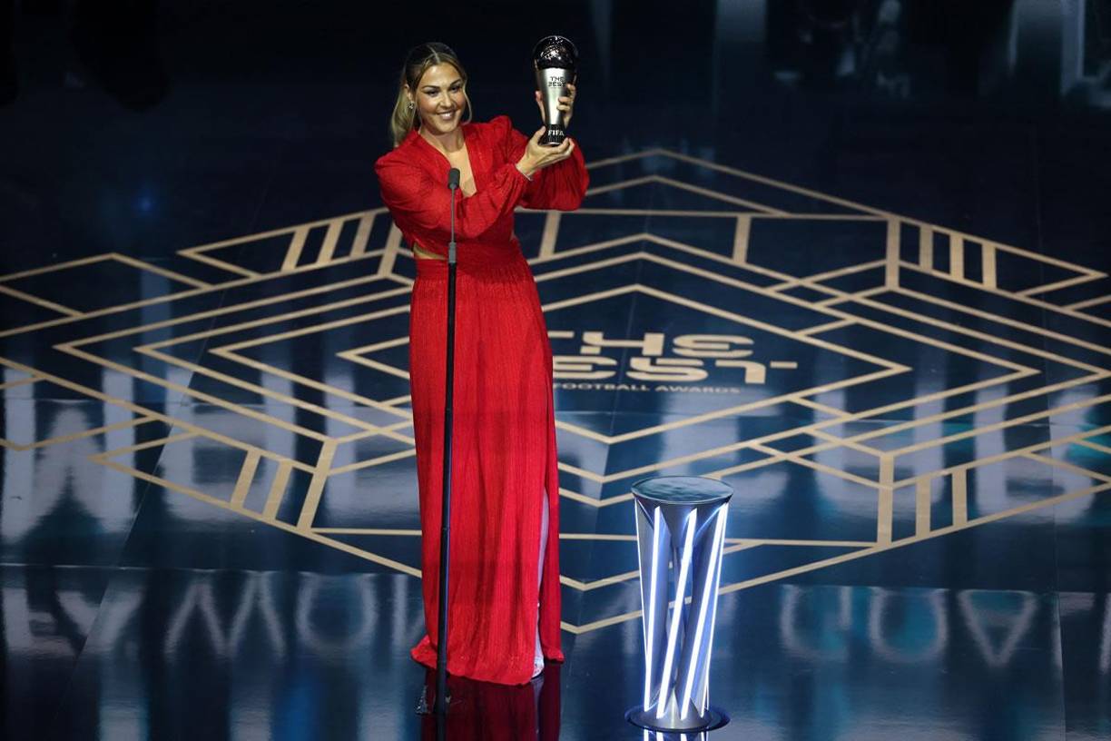 Mary Earps, guardameta de Inglaterra y del Manchester United, ganó el premio The Best 2023 a la Mejor Portera del Año.