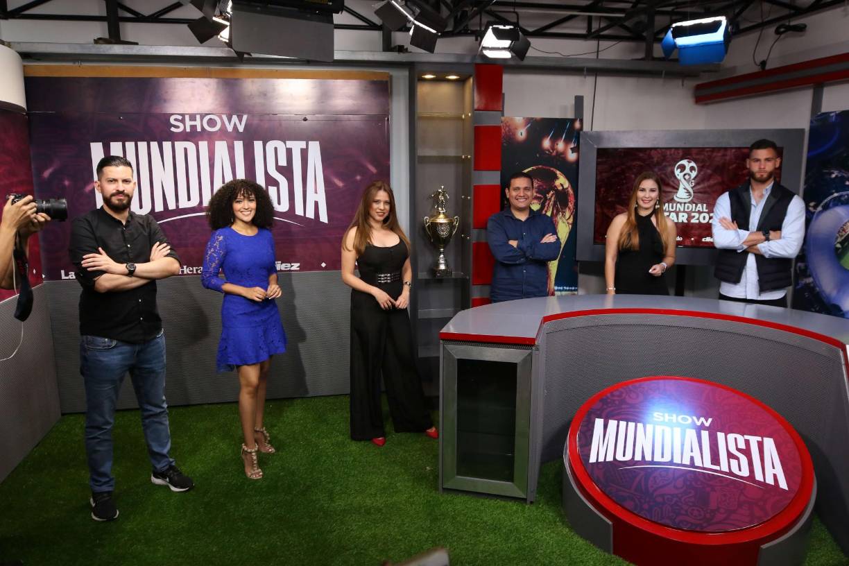 El equipo completo del “Show Mundialista”. 