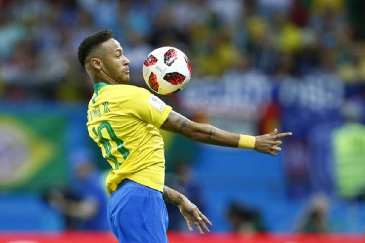 Neymar se ha mencionado que jugaría en el Real Madrid en lugar de Cristiano Ronaldo.