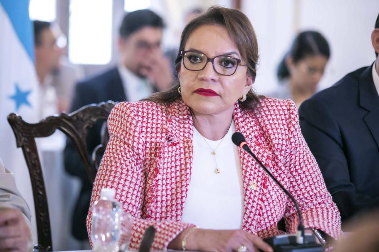 Responde a críticas: Xiomara Castro cuestiona exigencia a su gobierno