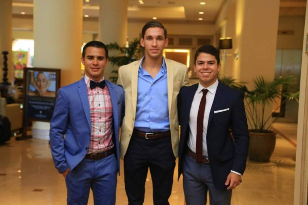 Los 47 futuros bachilleres bilingües de la escuela Serán han comenzado con entusiasmo su último año de secundaria.