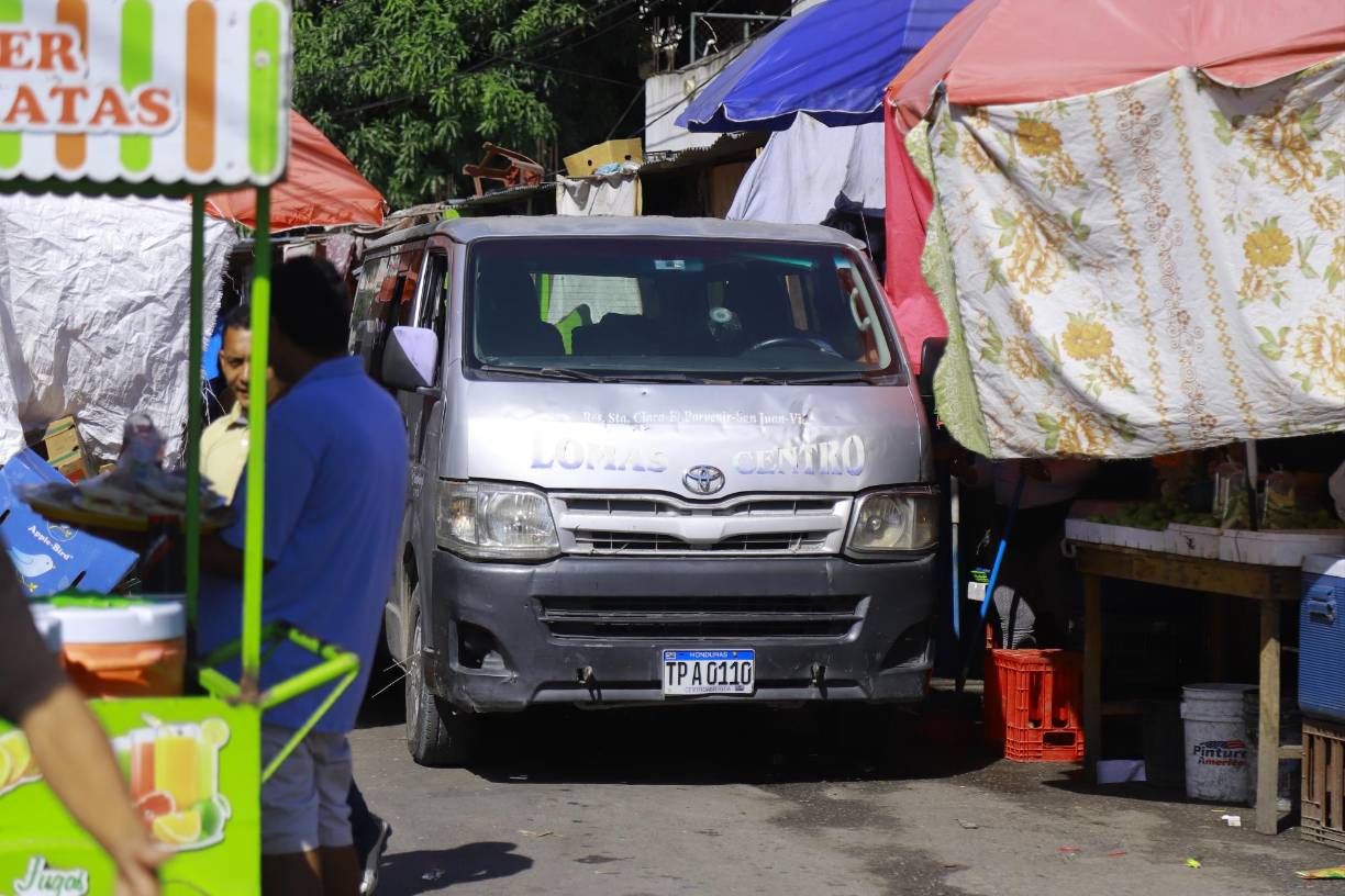 Urge la modernización del transporte público en el país.