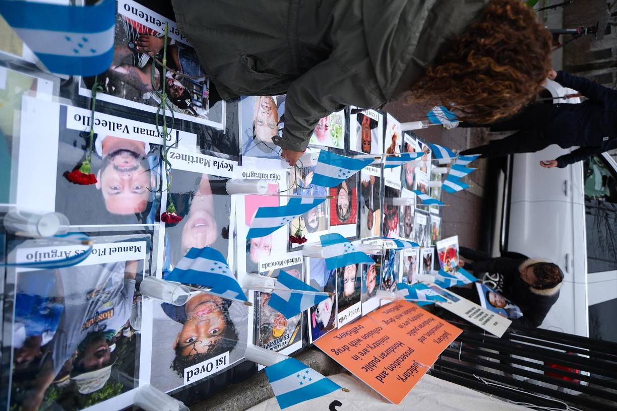 Tras intentos por evitar su entrega a la justicia estadounidense, finalmente, el 21 de abril de 2022, Juan Orlando subió a un avión de la DEA que lo entregó a una nueva realidad.