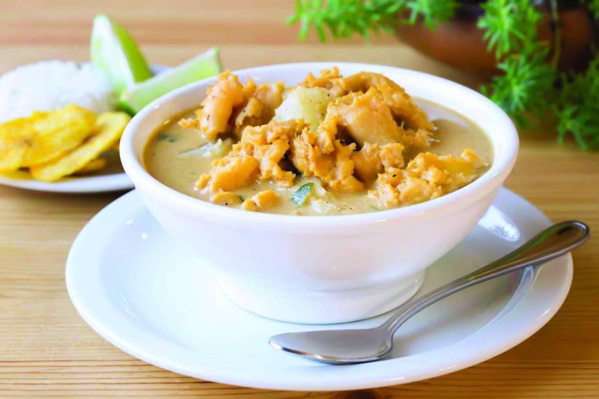  Desde Honduras, la sopa de caracol, con su base de leche de coco, plátano y caracol, es una opción exótica y llena de sabor.