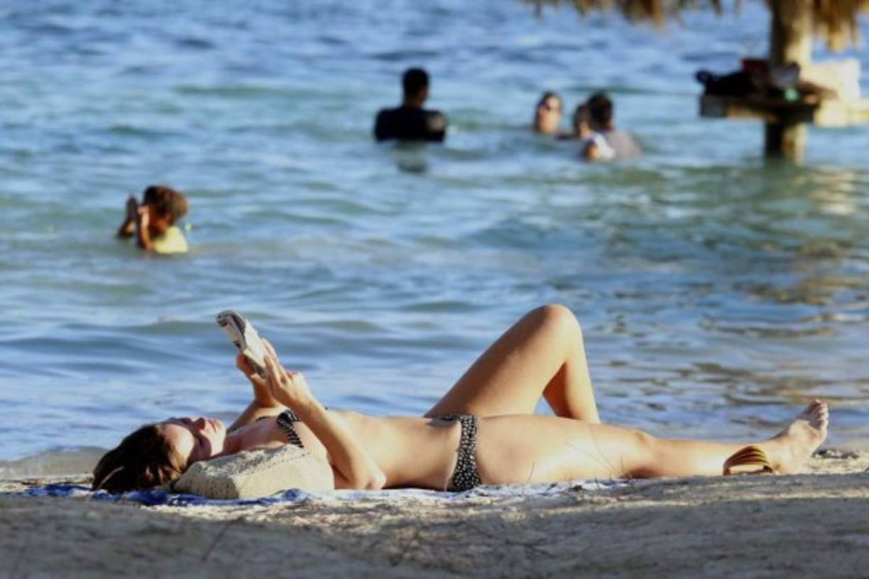 Otras aprovecharon para broncearse y relajarse un poco.