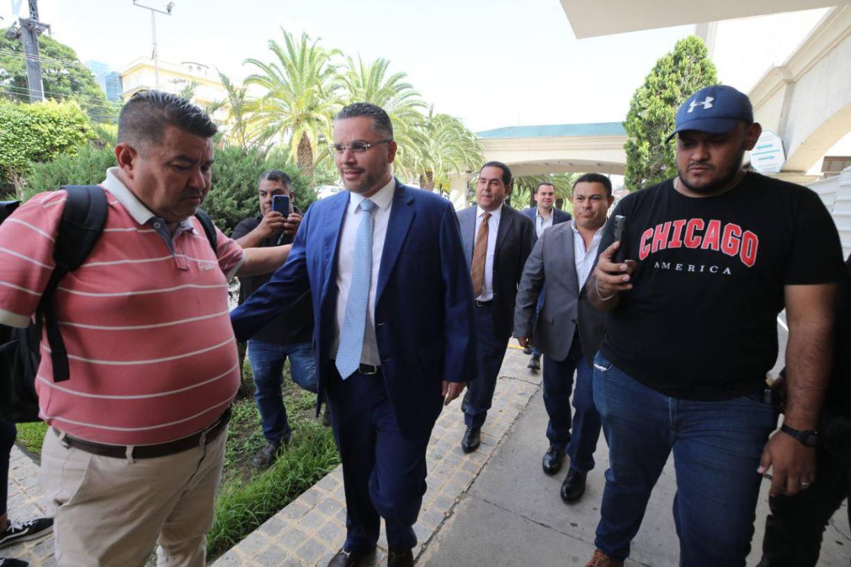 <b>3- </b>Los partidos acordaron además impulsar desde el Parlamento temas de salud, seguridad, canasta básica.