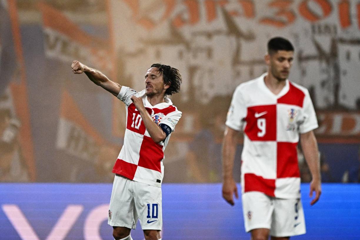 El conjunto liderado por Luka Modric llegaba con la misión de un triunfo, un resultado que les ajustaba para meterse en los octavos de final y no depender de nadie.