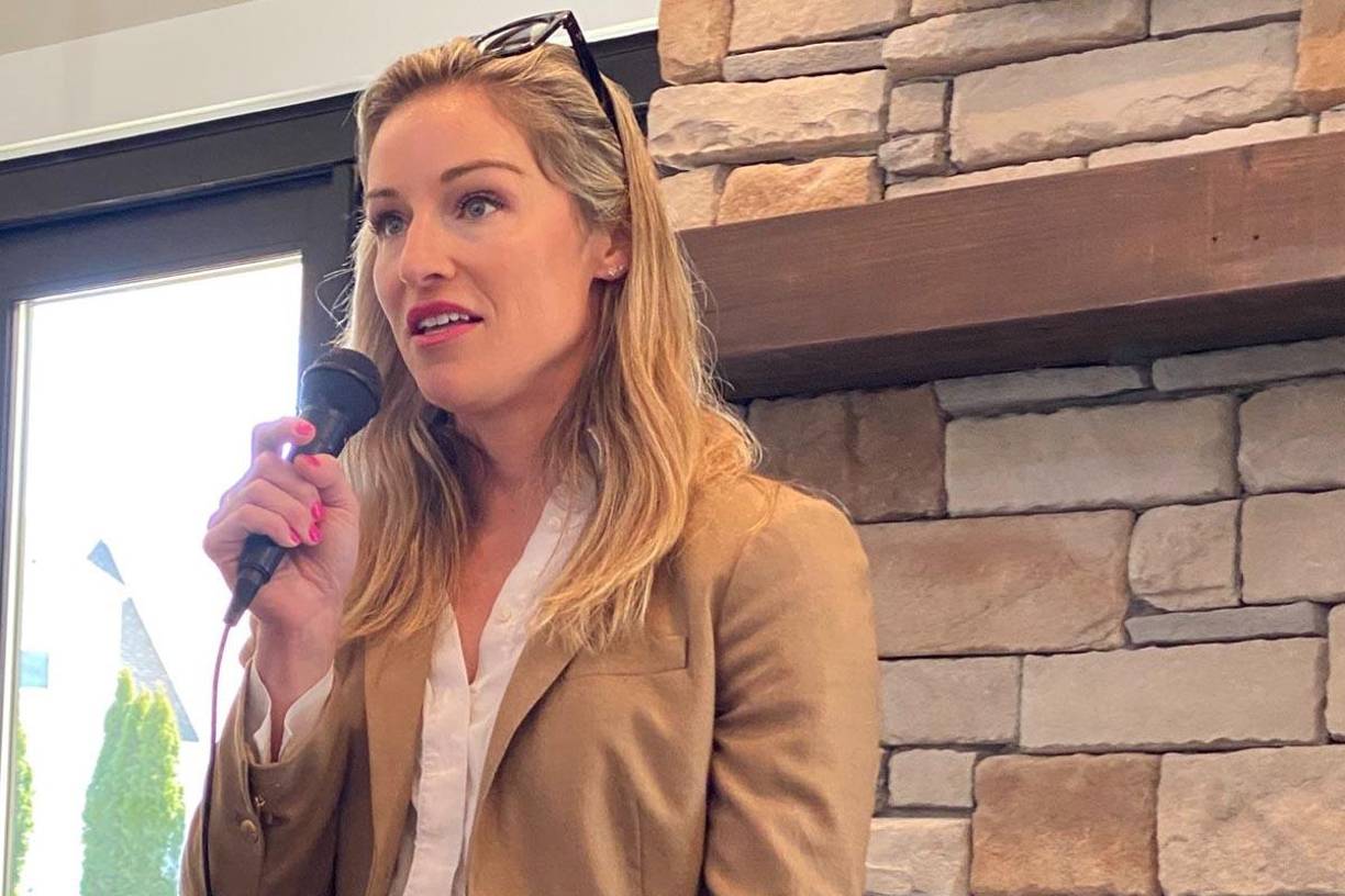 Competía por un escaño por el Distrito 57 de la Cámara de Delegados enfrentándose al candidato republicano David Owen. 