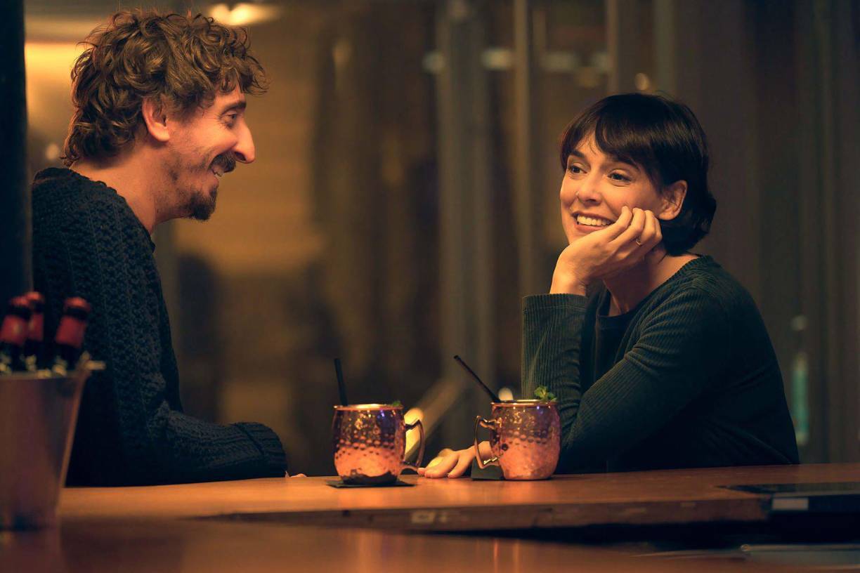 <b>“Citas Barcelona”, 13 de junio en Prime Video</b>Pau Freixas, director de series como “Pulseras rojas” o “Los misterios de Laura”, dirige esta adaptación del formato “Cites” que se estrenó en TV3 en 2015 y que a su vez era una adaptación de la británica “Dates”, creada por Brian Eisley en 2013. Con un reparto coral en el que destacan Carmen Machi, Belén Cuesta, Iván Massagué, Laia Costa o Carolina Yuste, narra encuentros entre desconocidos fraguados en internet.