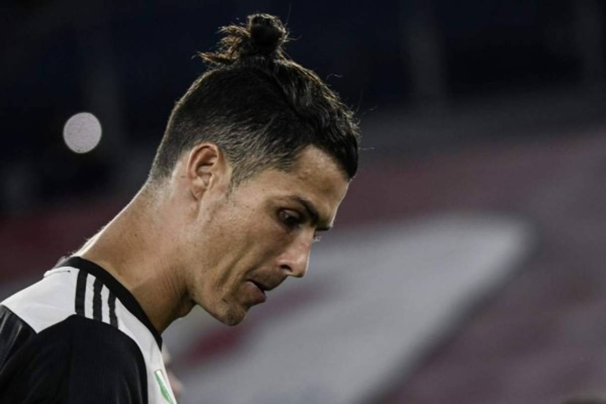 En las instalaciones de la Juventus ahora se vive un clima tenso sobre el ambiente y el futuro de Cristiano Ronaldo es ahora una incógnita. Este día se han conocido las razones por las que estaría saliendo del club y de paso la última advertencia a la Juve por parte de CR7.
