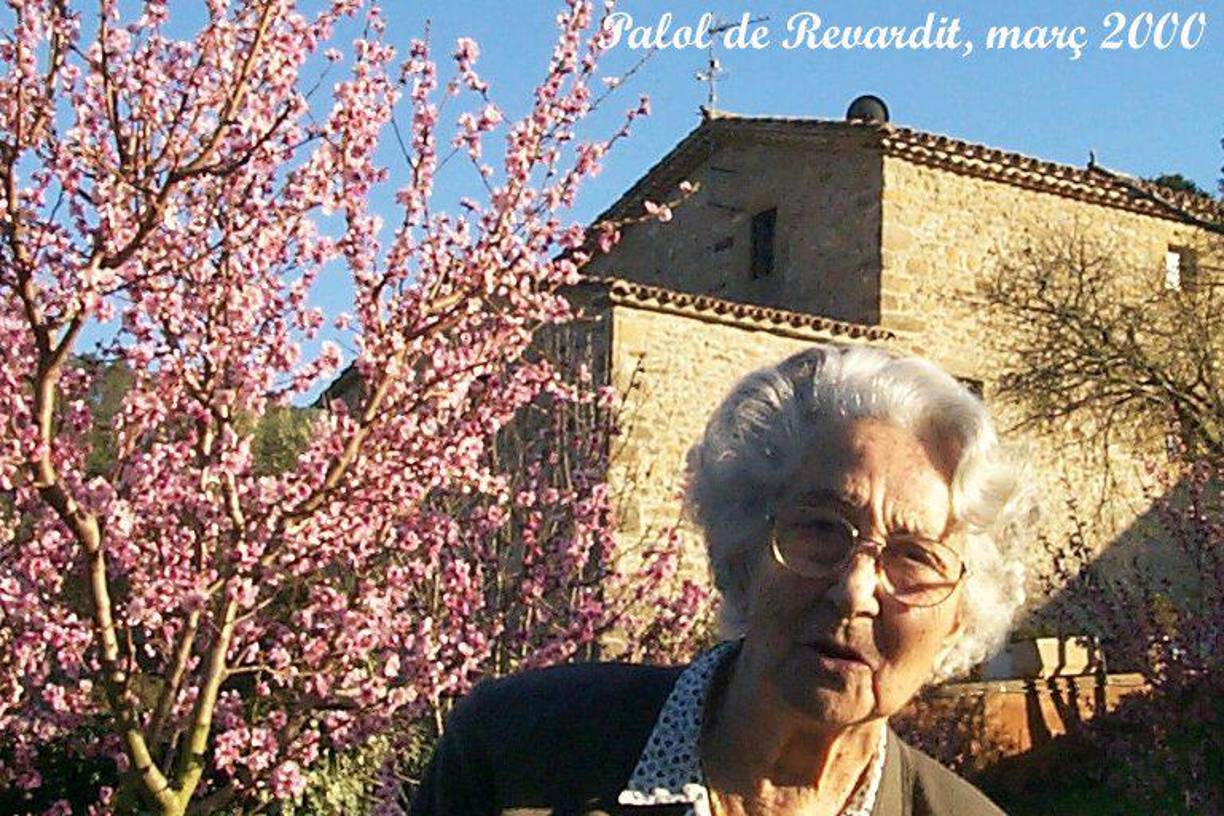Pero a partir de 2023 la mujer, que vive desde los años 90 en una residencia de ancianos de Olot, en Girona, pasó a ser la decana del planeta.