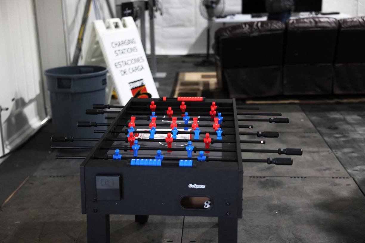 Las familias seguirán siendo alojadas en hoteles que las autoridades municipales han rentado en la ciudad.