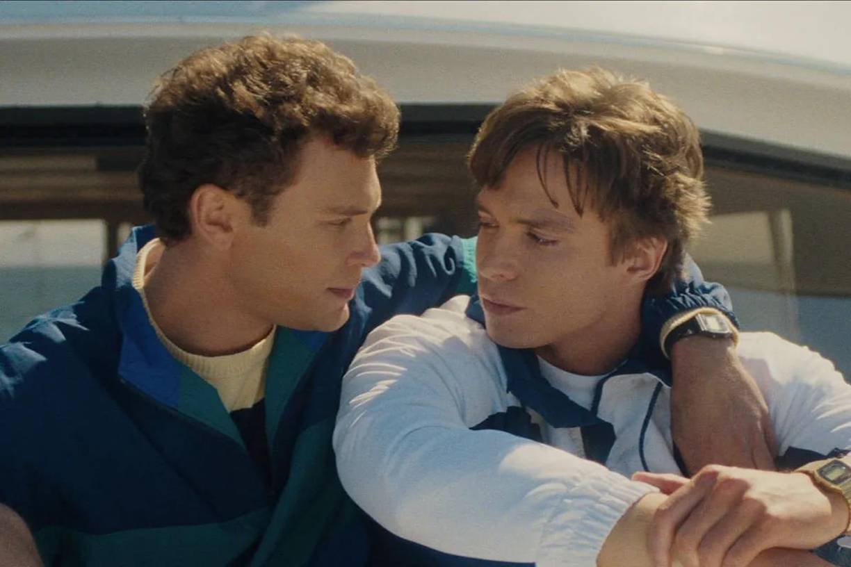 El documental ofrece “una nueva visión y una perspectiva fresca sobre un caso que la gente solo cree conocer” a través de entrevistas de audio con los hermanos, abogados involucrados en el juicio, periodistas que cubrieron el caso y familiares, indicó Netflix en un comunicado.