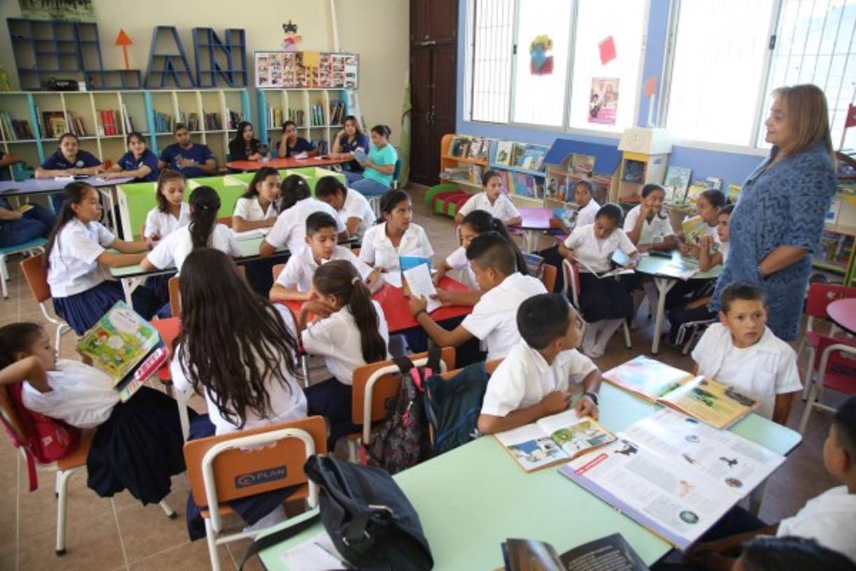 Los niños de Lempira han encontrado en las bibliotecas escolares y municipales un mundo de conocimientos.