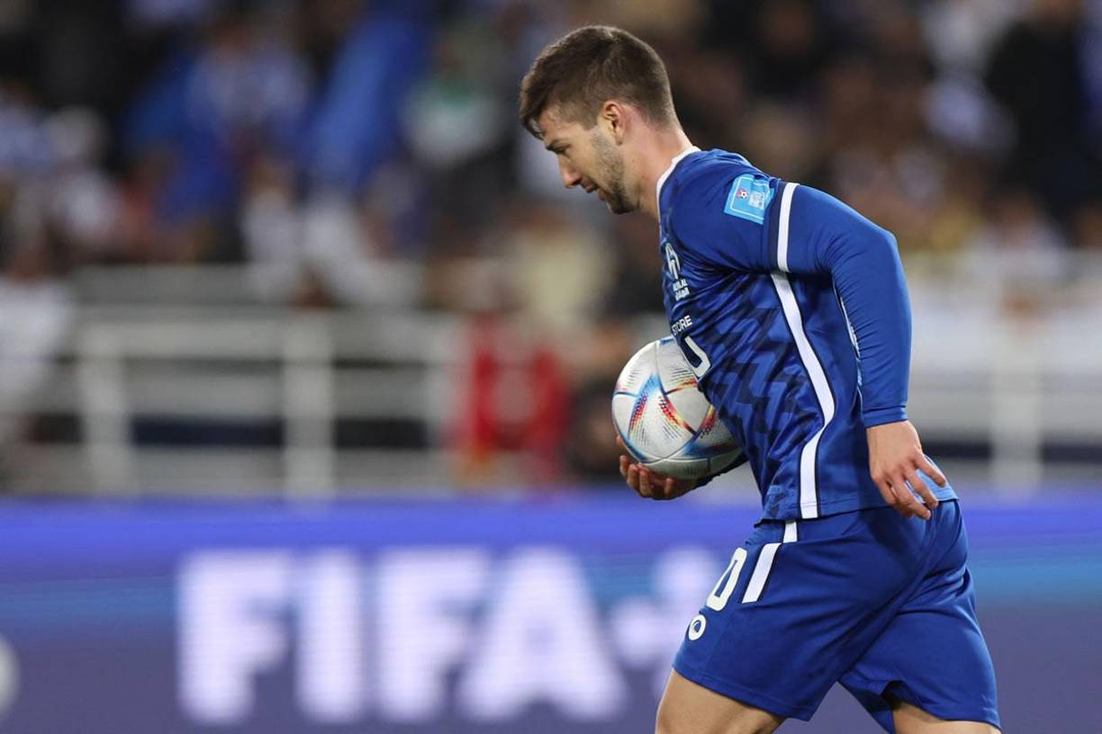El argentino Luciano Vietto fue otro bigoleador del partido para acercar al Al Hilal en el marcador.
