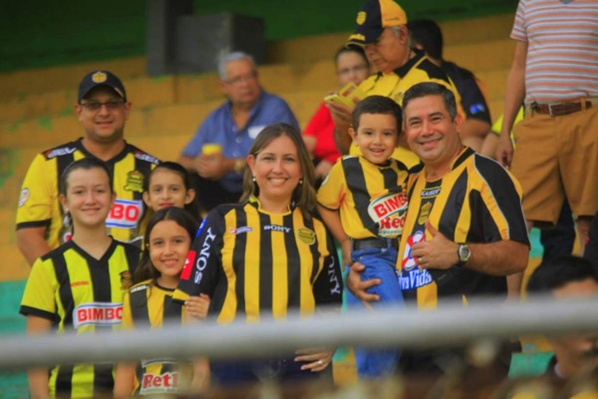 LOS ANGELES, CALIFORNIA - FEBRUARY 24: Kyrie Irving, Draymond Green, Stephen Curry, AC Green, Dwyane Wade and Russell Westbrook attend The Celebration of Life for Kobe & Gianna Bryant at Staples Center on February 24, 2020 in Los Angeles, California. Kevork Djansezian/Getty Images/AFP