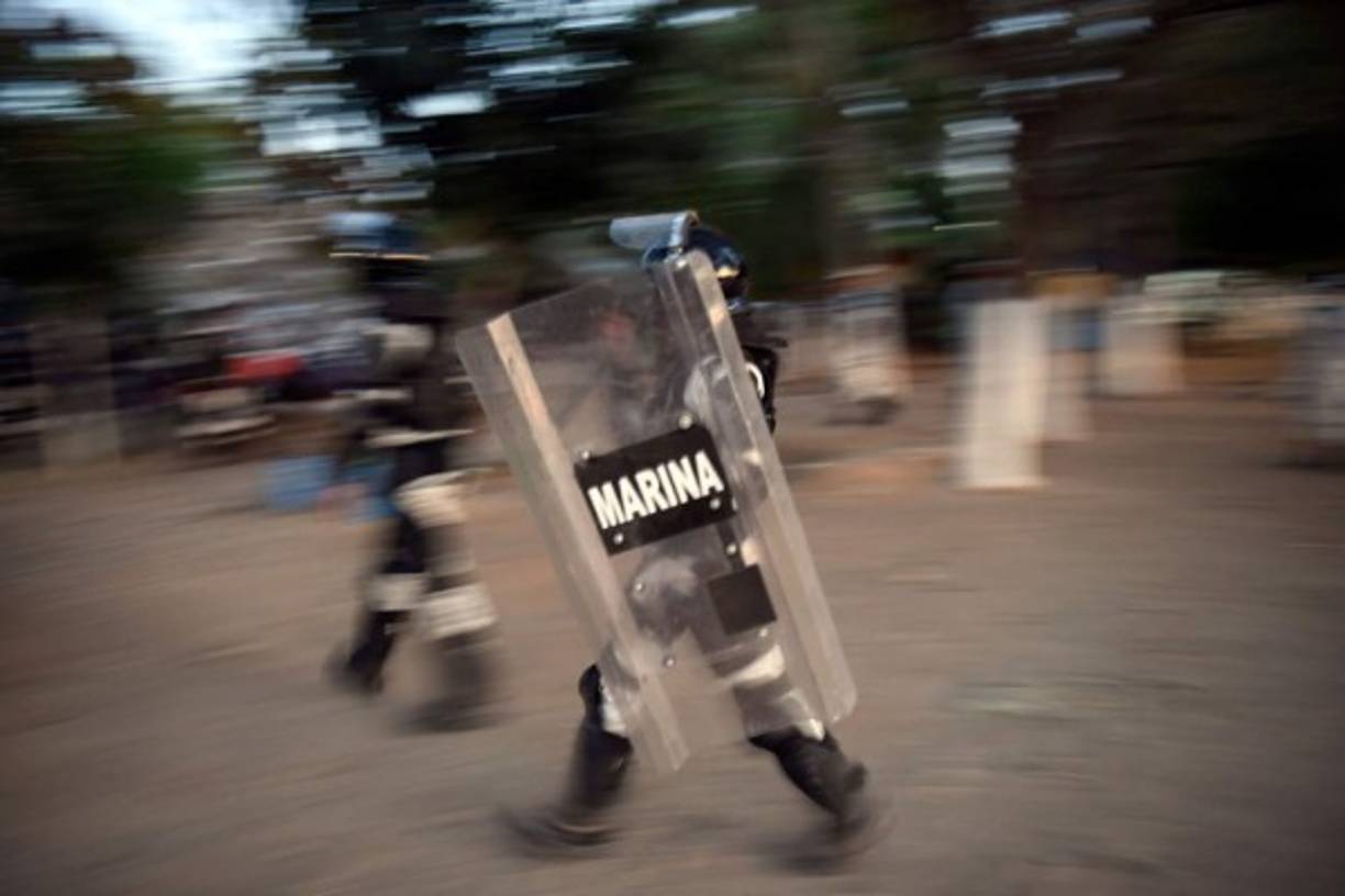 El Gobierno de México intentó dialogar con la caravana migrante para que sus integrantes soliciten refugio y puedan trabajar en Chiapas, pero los migrantes piden llegar hasta la frontera norte con Estados Unidos.