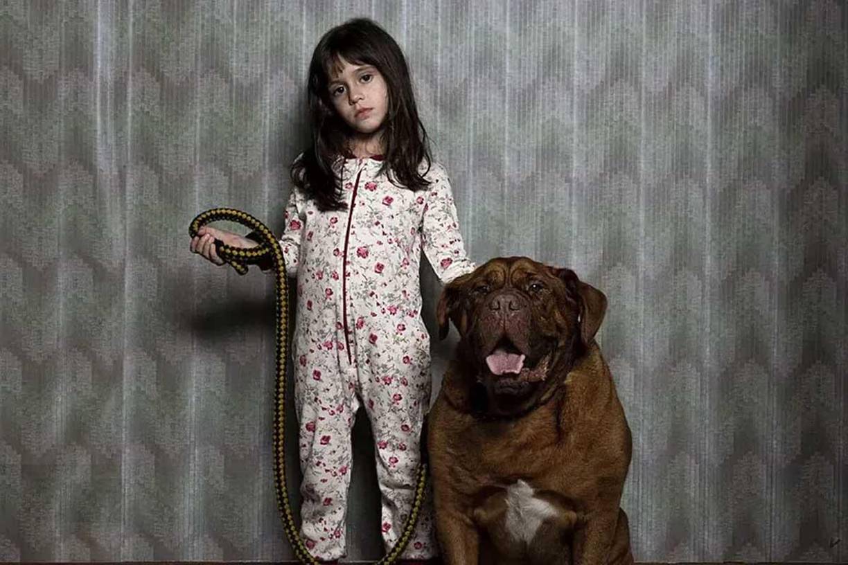 ”Cuando acecha la maldad” - En un remoto pueblo argentino, dos hermanos descubren a un hombre poseído a punto de dejar salir todo el mal que guarda en su interior. Estrena en Movistar Plus el 14 de agosto. 