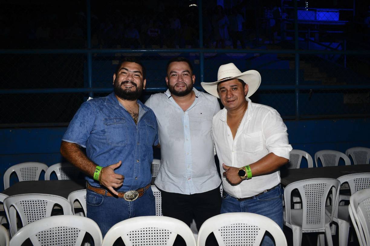 Rodrigo Bulnes, Juan Belloso y Maynor Moreno. 