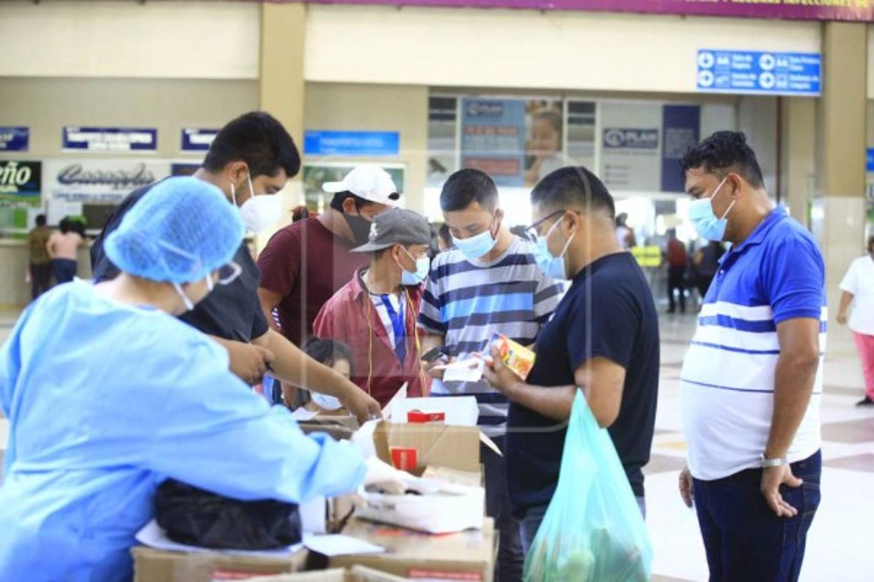 Y que en caso de recibir familiares que no viven el mismo domicilio, no deberían exceder un máximo de 10.