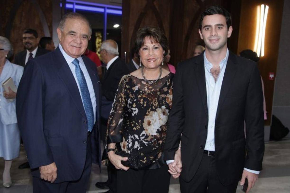 Alberto y Nena Díaz y Juan Carlos Sikaffy.