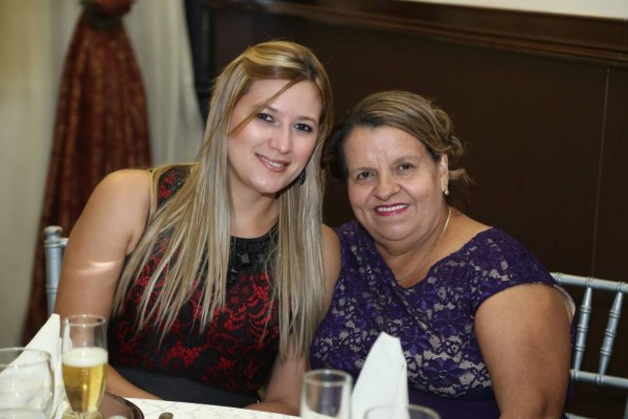 Jessie Amaya y Estelina Madrid.