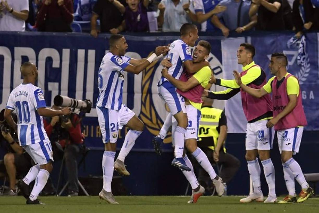 Los jugadores del Leganés celebrando el segundo gol contra el Barcelona.