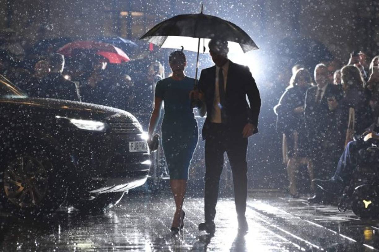 Esta marca la primera aparición de Meghan Markle y el príncipe Harry después que la pareja anunciara su retiro como miembros seniors en la Familia Real para buscar 'independencia financiera'.