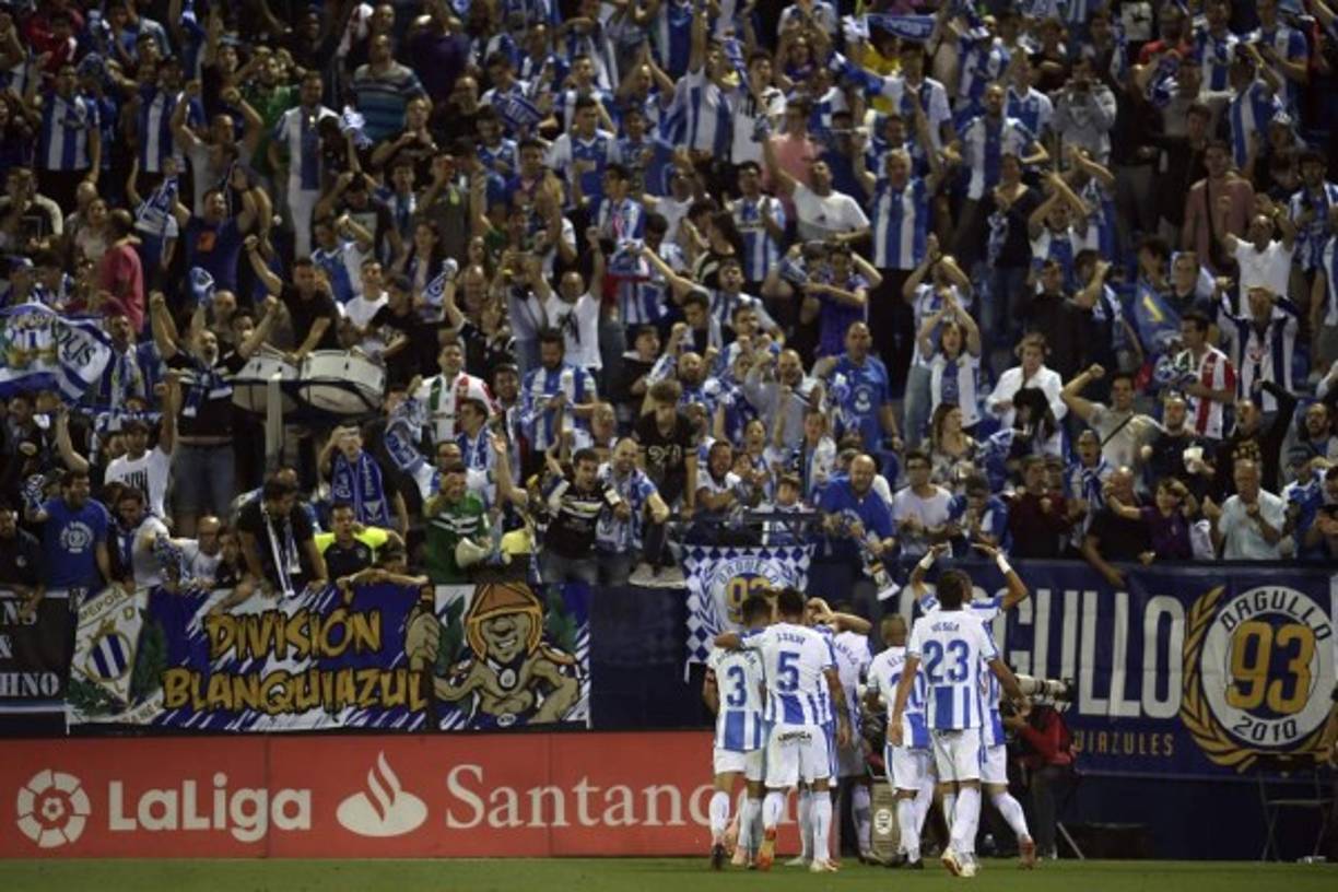 El estadio de Butarque estalló de felicidad tras ganar al Barcelona.