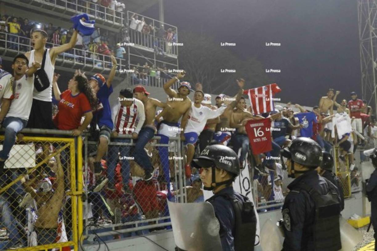 El olimpismo llegó al estadio Morazán y el sector de Prefencia Norte fue insuficiente.