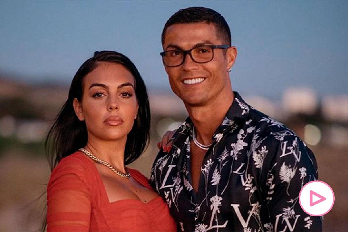 <b>Cristiano Ronaldo</b> puso rumbo a <b>Arabia Saudí</b> para continuar así con su trayectoria en el mundo del fútbol. CR7 junto con Georgina Rodríguez vivieron en una espectacular casa en el 2022 que hoy está en venta.