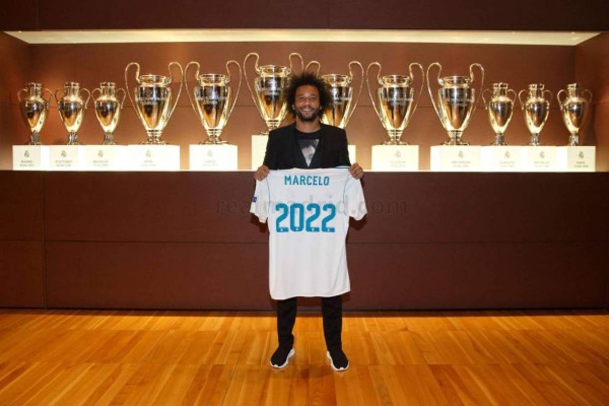 El lateral brasileño Marcelo Vieira firmó su renovación con el Real Madrid hasta 2022. “Me siento muy feliz y afortunado y quiero estar muchos años más”, apuntó .