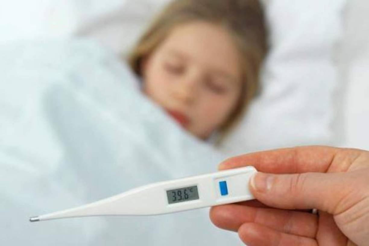 Aunque la afección puede padecerse a cualquier edad, en la mayoría de los casos afecta a niños de entre cinco y quince años de edad. Estos son los síntomas.