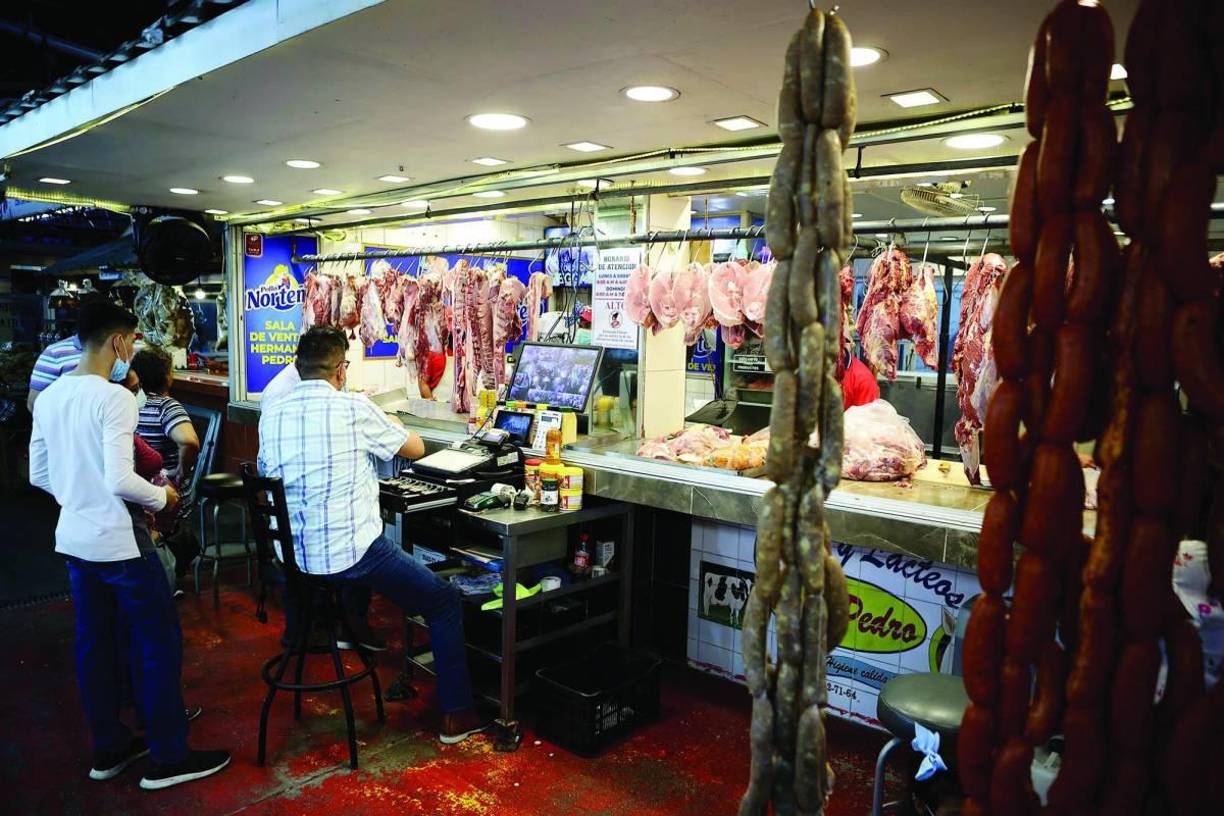 Mientras la clase política se enfrasca en luchas por el control del Poder Judicial, la ciudadanía se enfrenta a una realidad mucho más dura: las constantes alzas en el precio de los productos de primera necesidad.