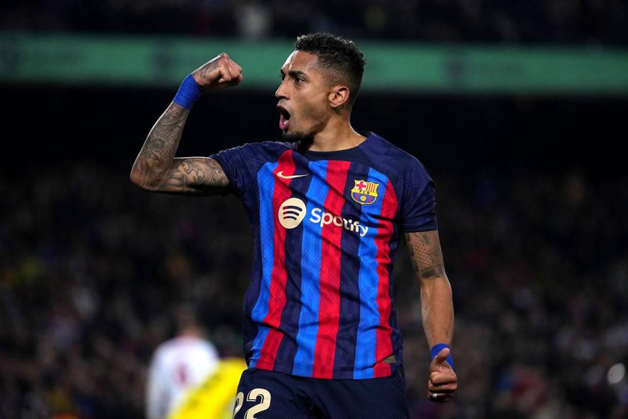 En Arabia Saudita quieren fichar a Raphinha, según el periodista Achraf Ben Ayad, colaborador de Mundo Deportivo. Un club de la Liga saudí ya habría presentado una propuesta al FC Barcelona por el brasileño, que costó 57 millones fijos más otros 8 en variables.