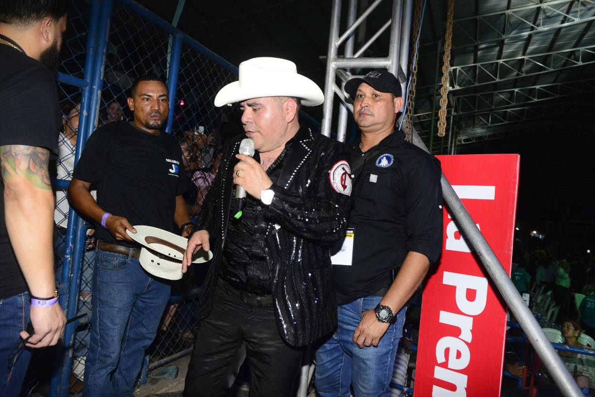 Fueron casi dos horas de un espectáculo de lujo, el cual se realizó gracias a la ardua labor de la productora JP Entertainment HN. 