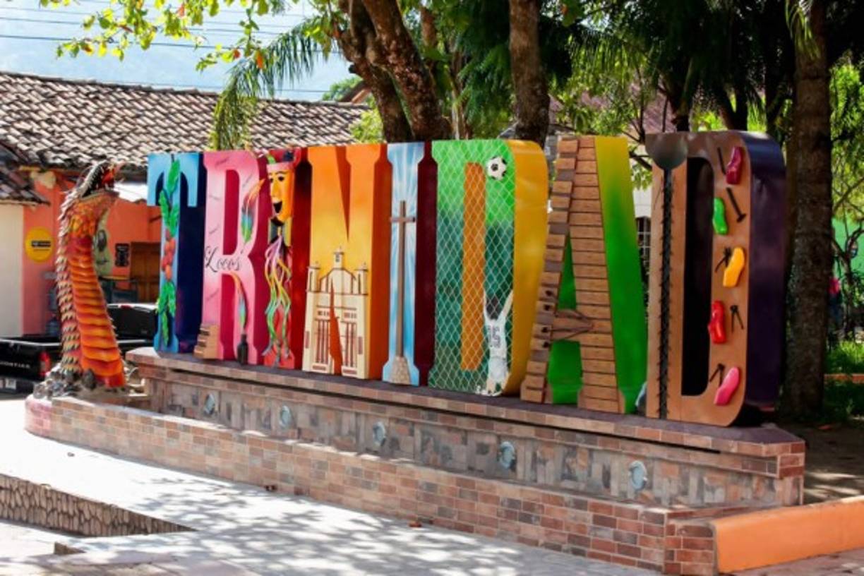 El municipio de Trinidad en el departamento de Santa Bárbara se prepara para celebrar a lo grande su tradicional Festival Real de las Chimeneas Gigantes.