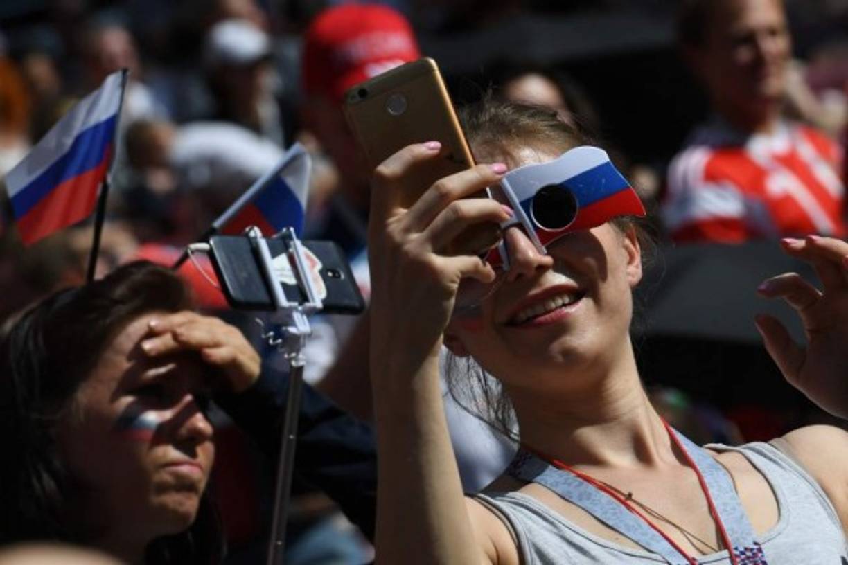 La selfie con todo y lente.