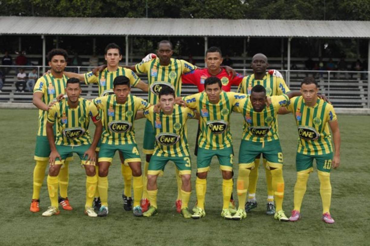6. Parrillas One, de Honduras. Equipo de la Liga Nacional. El presidente y dueño del equipo verde y amarillo, Luis Girón, le puso así porque su padre solía asignar un apodo a cada uno de sus hijos de forma cariñosa. Y como importaba artículos provenientes de Canadá, uno de los mismos decía “One” (uno en inglés), por lo que el patriarca de los Girón bautizó One (pronunciado en español) al entonces pequeño Luis. Cuando Luis creció y fundó su negocio de distribución de repuestos de automóviles decidió homenajear al apodo que le dio su padre al ponerle ese nombre.