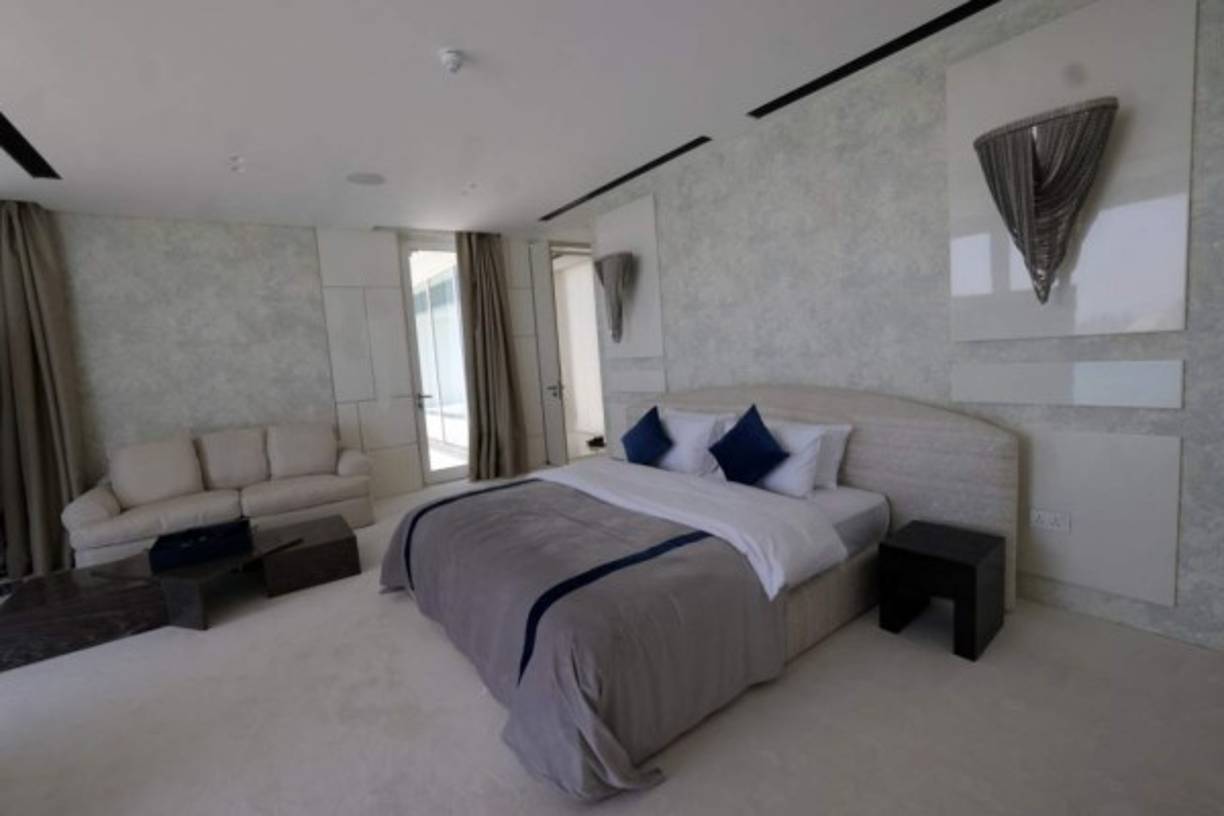 'Vemos aquí a muchos evadidos del confinamiento en otros países', confirma Zoshinke, añadiendo que ahora es más fácil obtener residencia y que los extranjeros pueden ser propietarios del 100% de una empresa en Dubái.