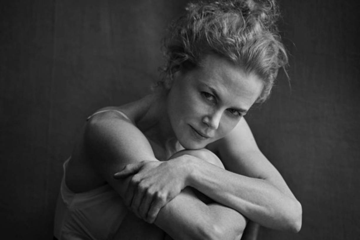 Nicole Kidman es la encargada de abrir el año del Calendario Pirelli 2017.