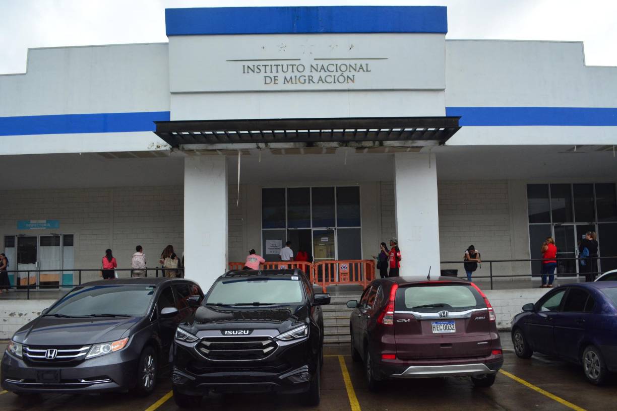 En San Pedro Sula, la oficina se encuentra en colonia Universidad, a escasos metros del Gran Bazar.