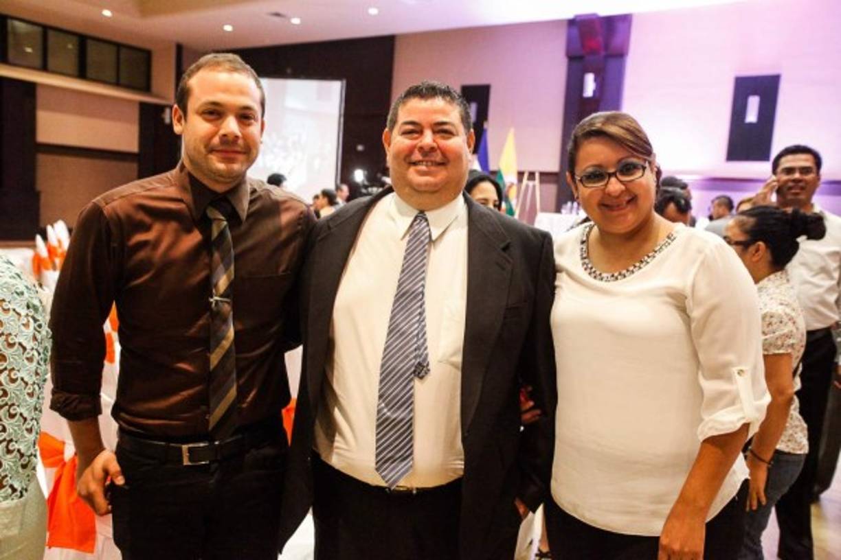 Diego Paz, Nelson García y Tania Corona.