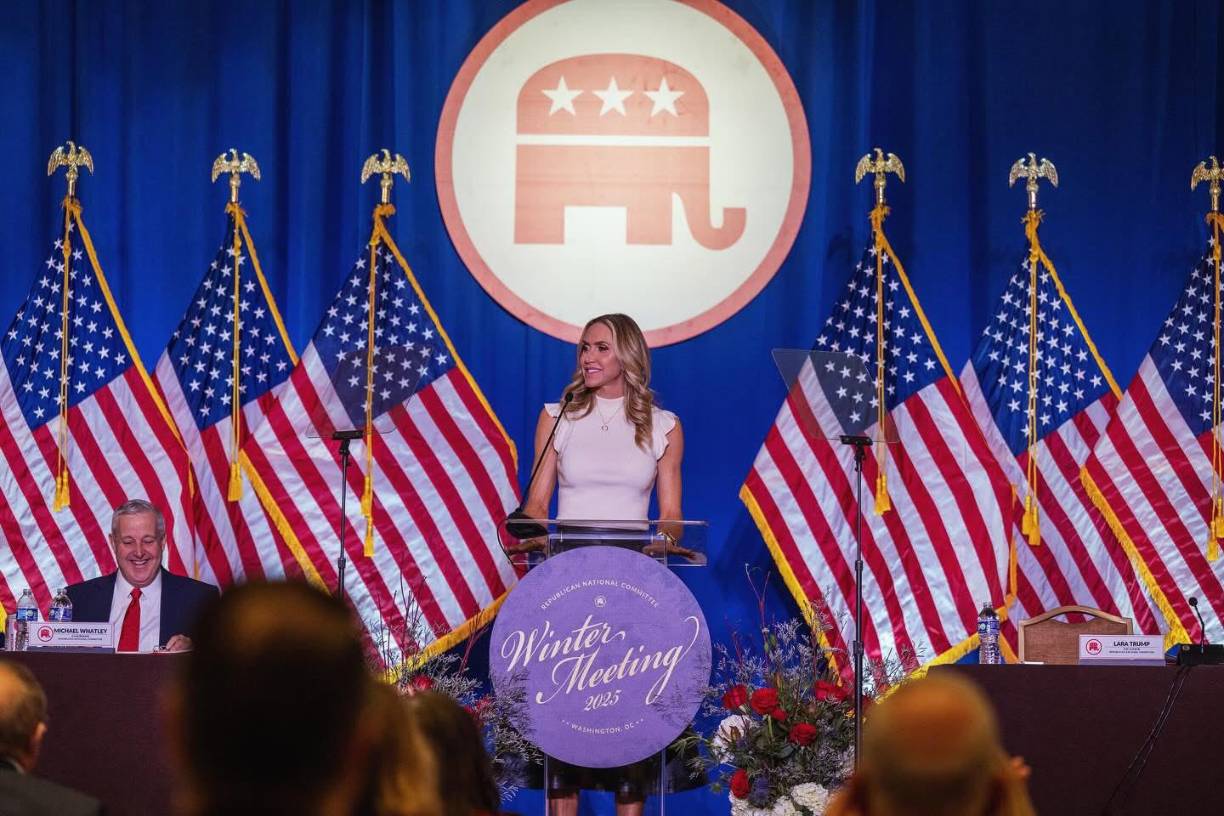 Su esposa, Lara, ocupó la vicepresidencia del Partido Republicano en los últimos años y ha sido uno de los principales pilares de Trump durante la campaña electoral. Lara informó que cuando arranque la nueva Administración de su suegro compartirá “un gran anuncio” sobre su futuro. Eric y Lara tienen dos hijos.