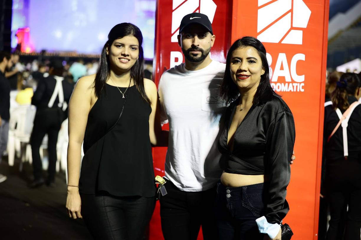 Ana Guevara, Carlos Hernández y Belkis Ramos. 