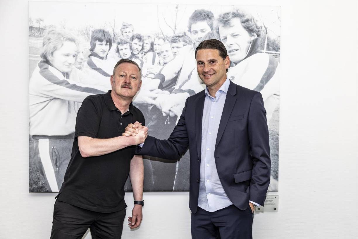 El suizo <b>Gerardo</b> <b>Seoane</b> (44 años), exentrenador del Bayer Leverkusen, fue nombrado entrenador del Borussia Mönchengladbach hasta el año 2026, anunció el club en un comunicado el martes.