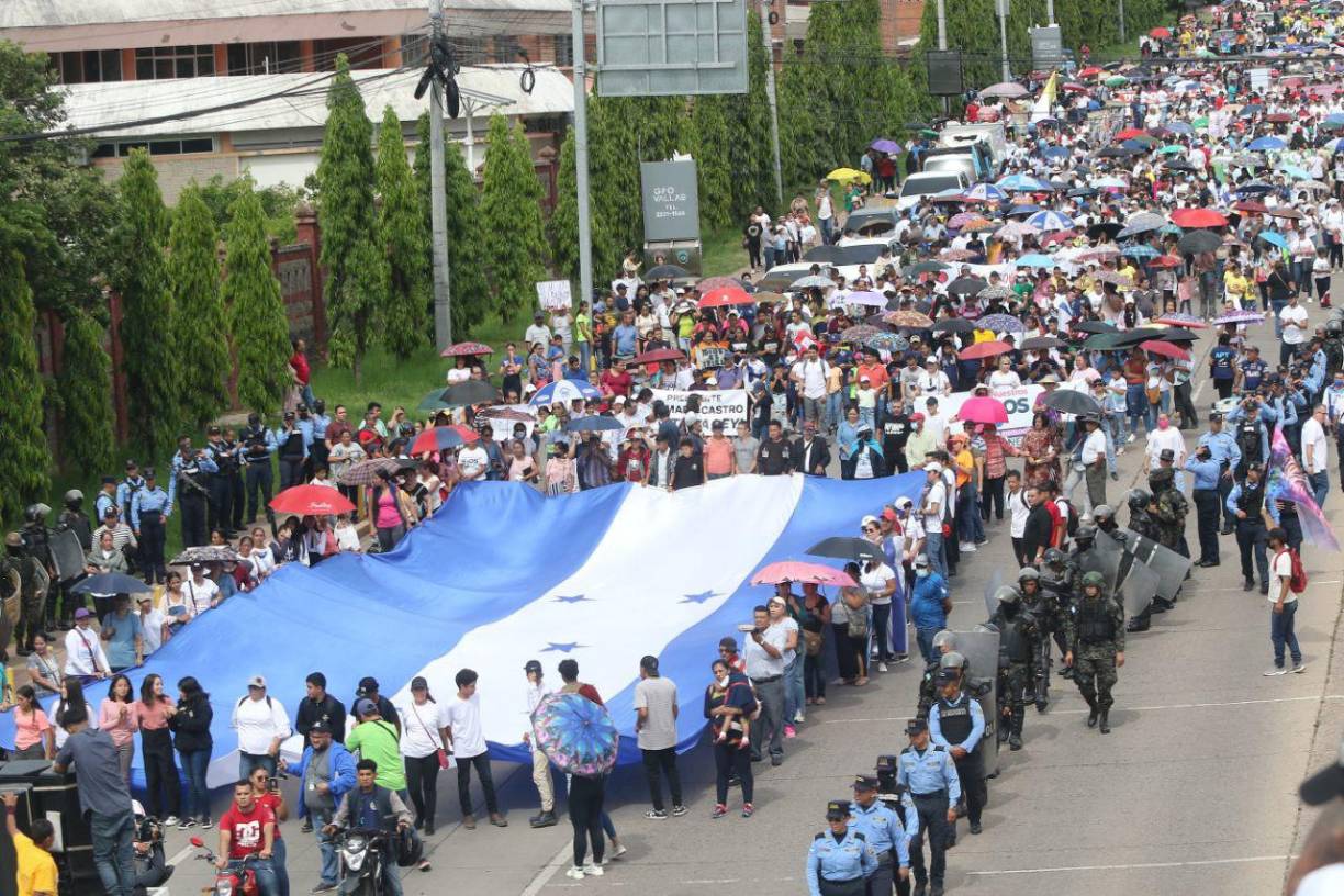 Según cifras del Fondo de Población de las Naciones Unidas (UNFPA), 1 de cada 4 partos es de una menor de 19 años en Honduras, país que ocupa el segundo puesto en América Latina con el mayor número de embarazos en adolescentes.